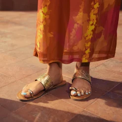 Flat Sandals^ALDO Beachwalk Gold
