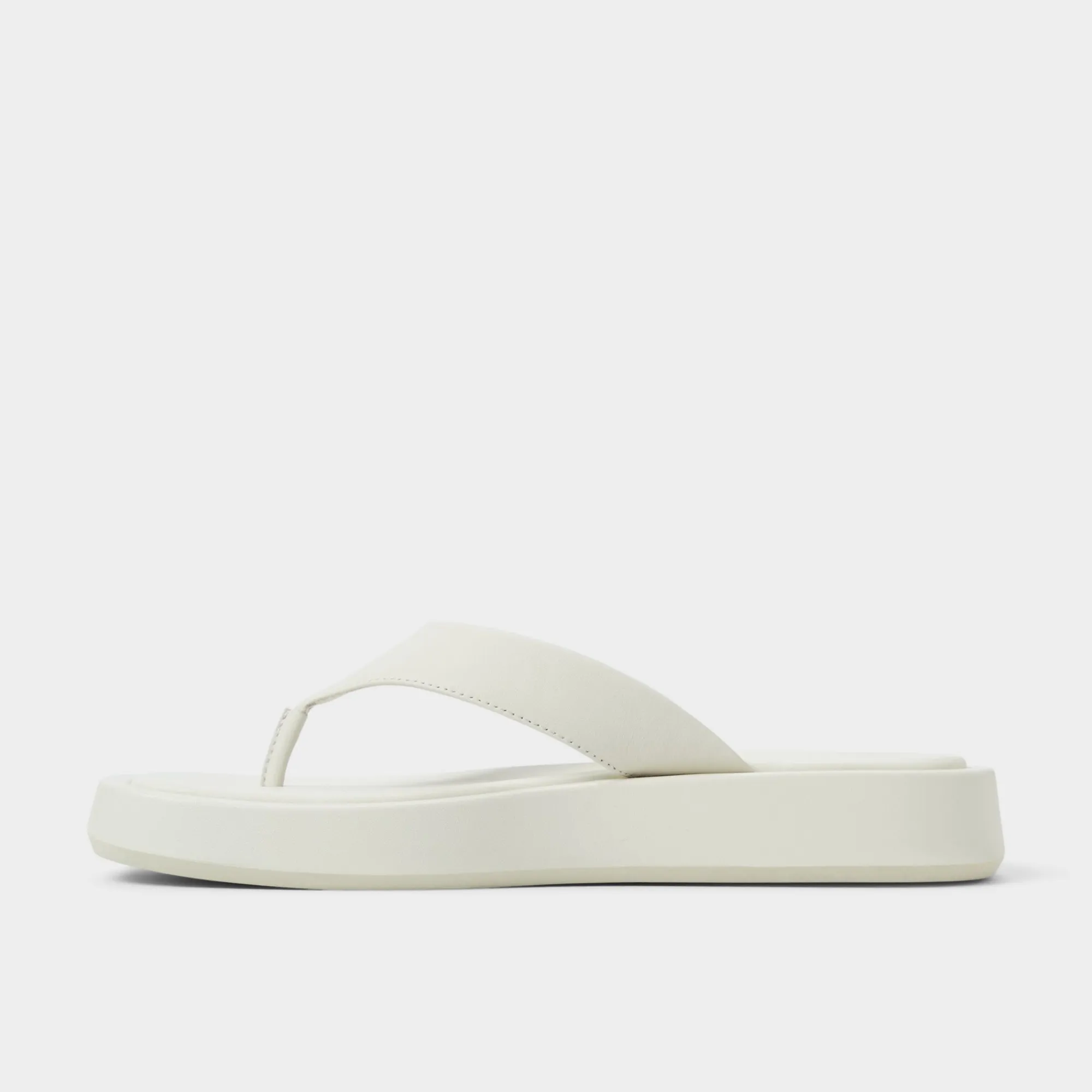 Thong Sandals|Flat Sandals^ALDO Grettle White/bone