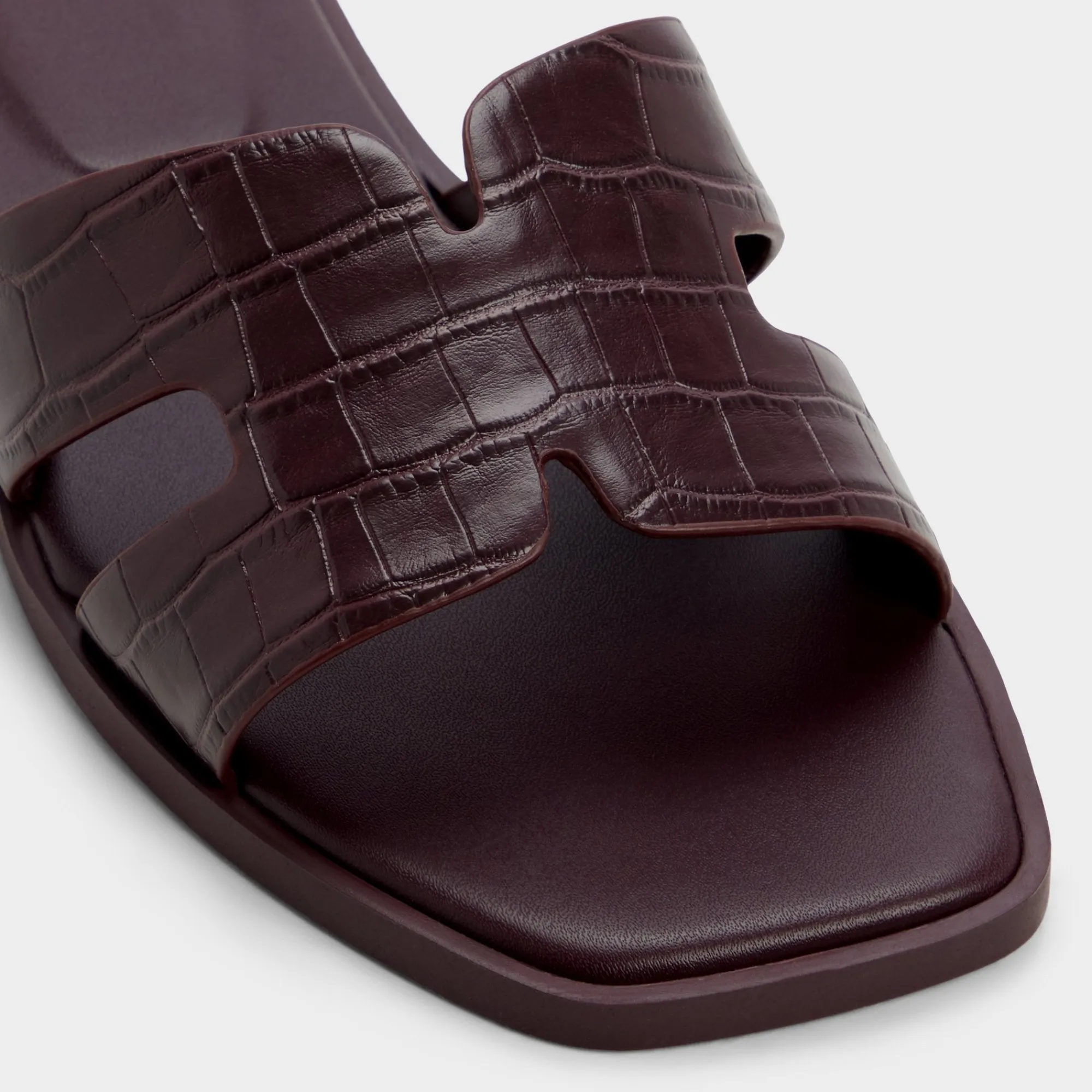 Flat Sandals^ALDO Itsandal Bordo