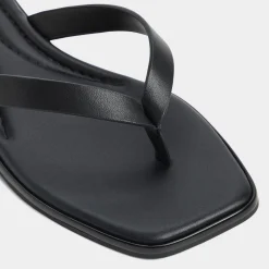 Thong Sandals|Flat Sandals^ALDO Theao Black